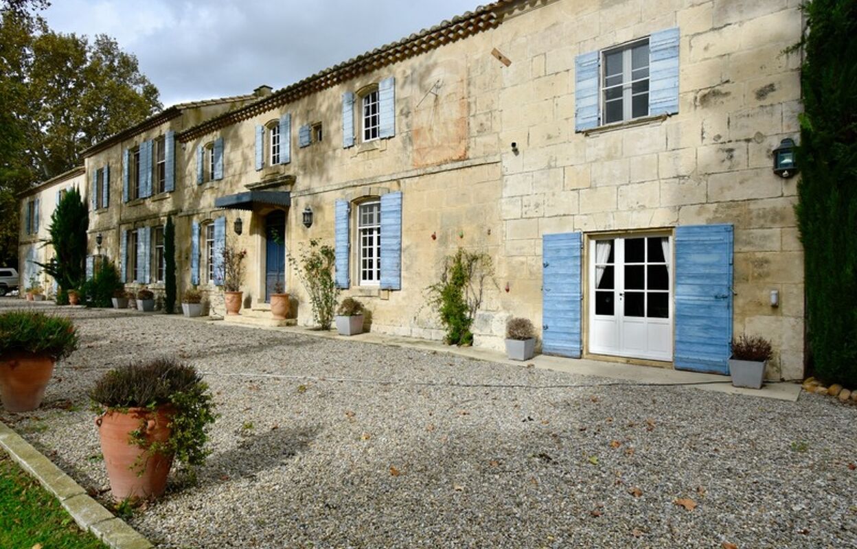 maison 10 pièces 260 m2 à vendre à Arles (13200)