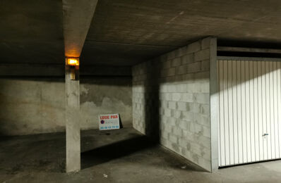 garage  pièces 9 m2 à louer à La Rochelle (17000)