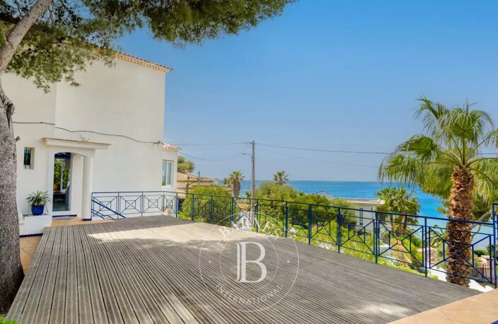 VENTE - CARRY LE ROUET - VILLA 198M² - VUE MER — photo 2