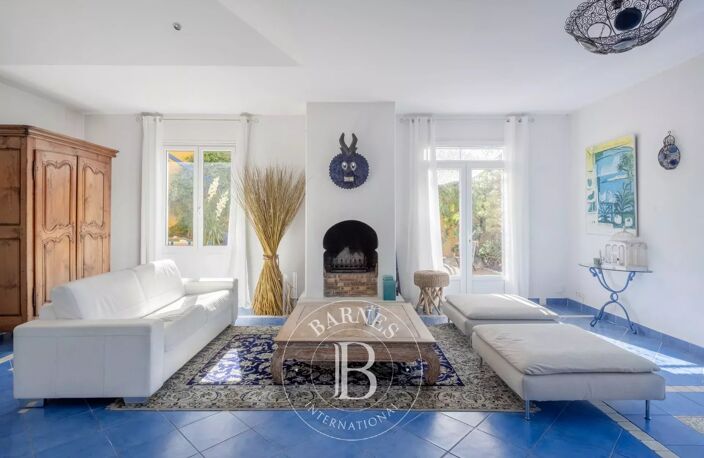 VENTE - CARRY LE ROUET - VILLA 198M² - VUE MER — photo 3