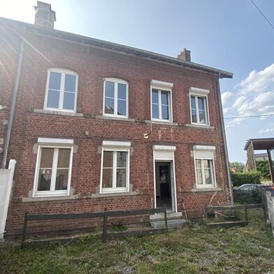 Maison 6 pièces 74900 €