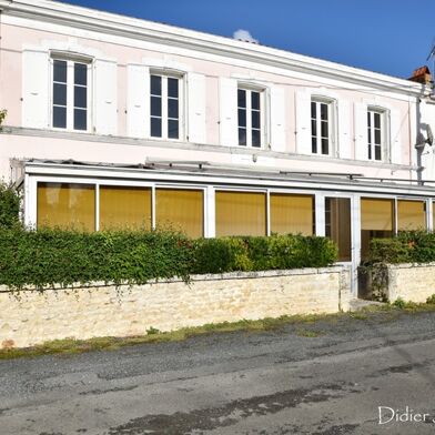 Maison 6 pièces 211 m²