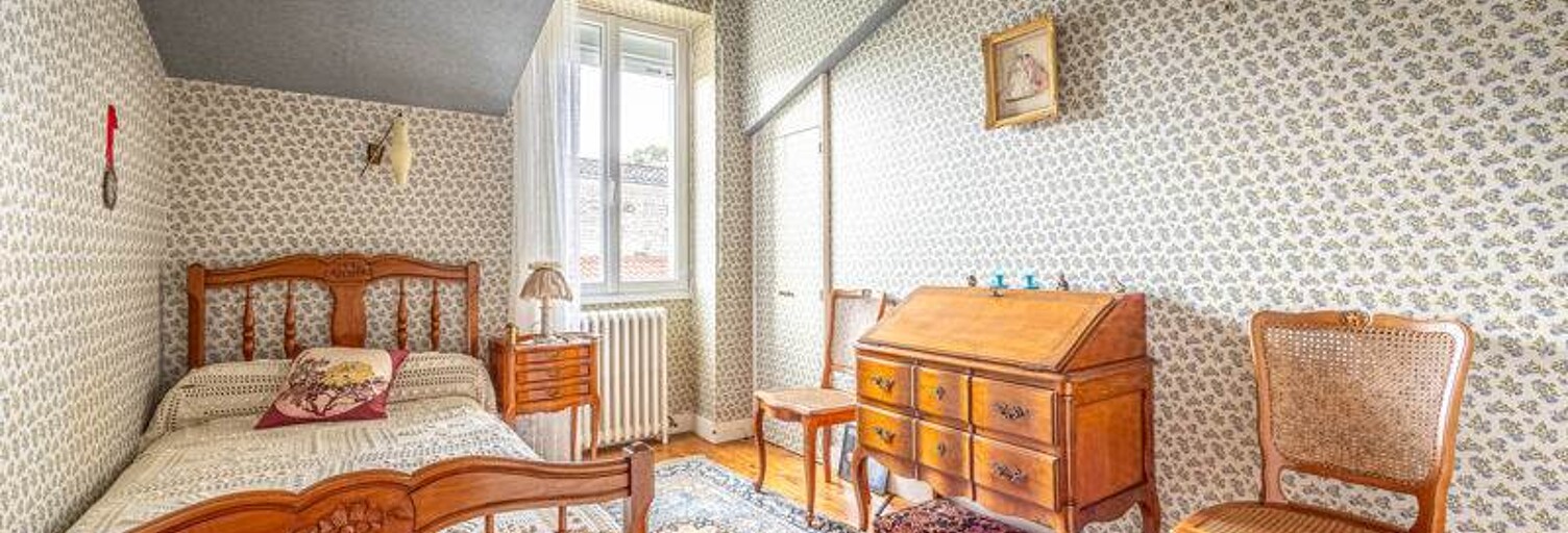 Maison 6 Pièces 366 m² à vendre à Périgné (79170)