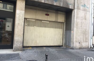 garage  pièces 15 m2 à louer à Paris 8 (75008)