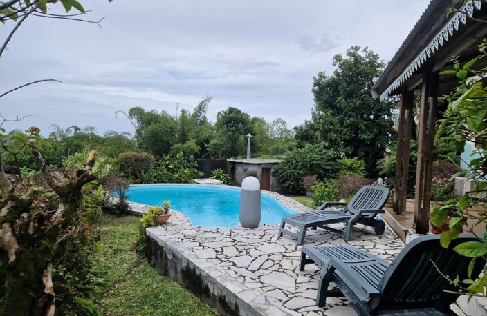 VILLA AVEC PISCINE A VENDRE ST-BENOIT ILE DE LA REUNION — photo 2