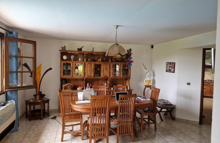VILLA AVEC PISCINE A VENDRE ST-BENOIT ILE DE LA REUNION — photo 4