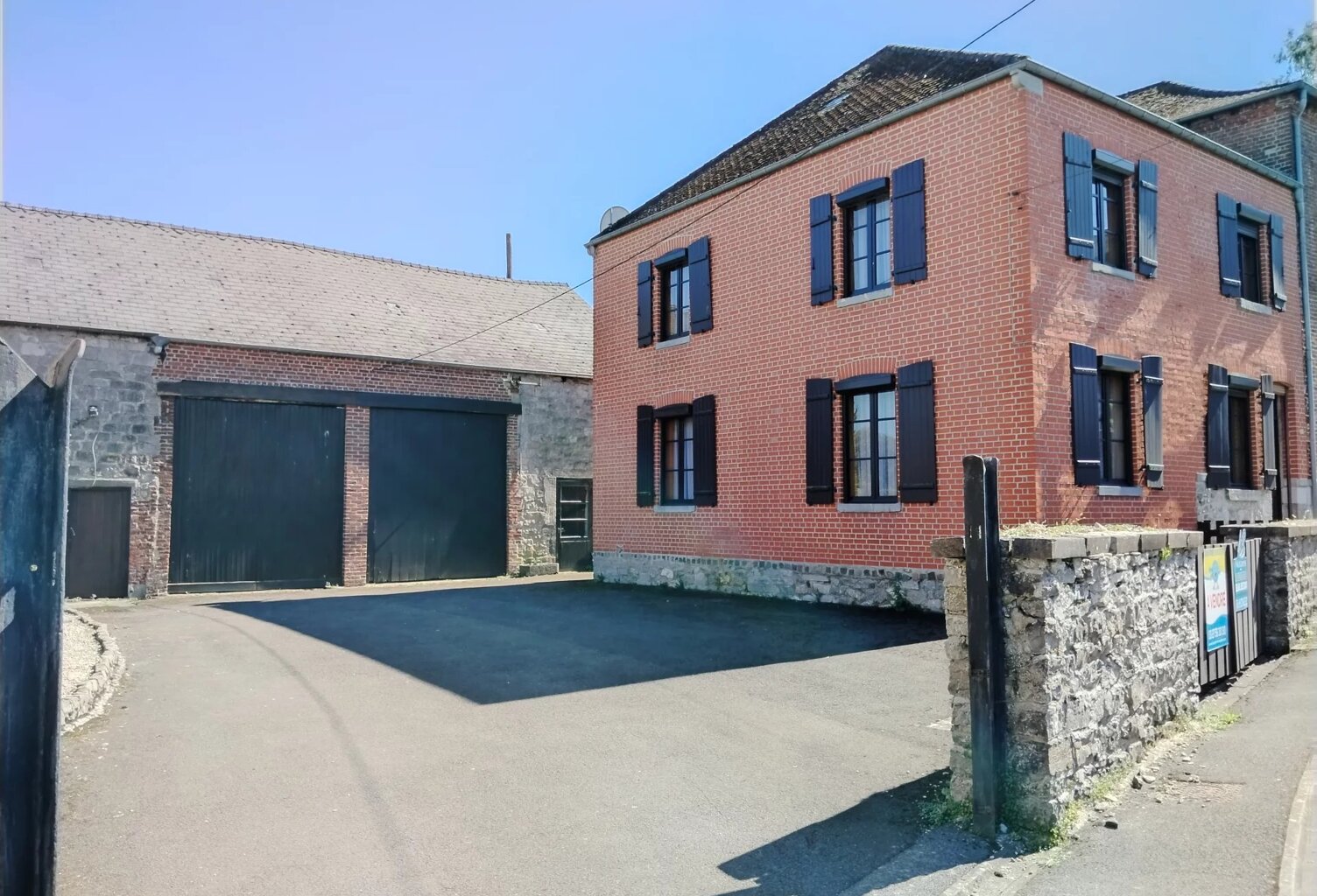 Maison familiale avec dépendances — photo 1