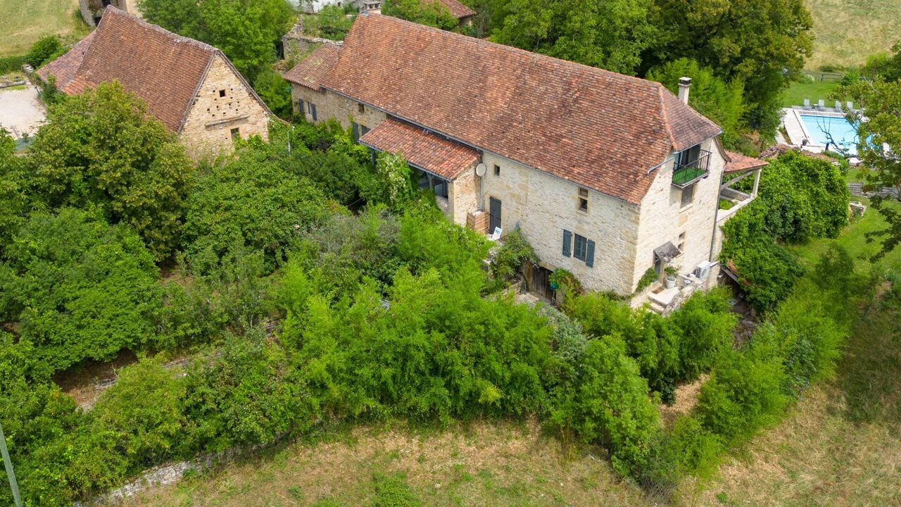 maison 25 pièces 504 m2 à vendre à Figeac (46100)