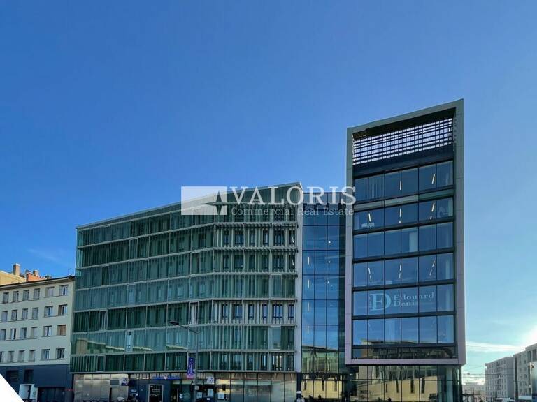 BUREAUX à LOUER — photo 1