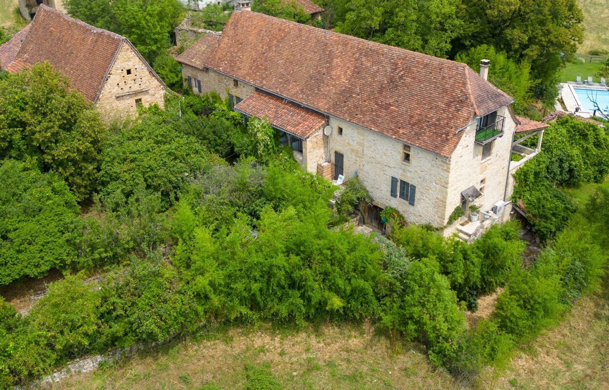 maison 25 pièces 504 m2 à vendre à Figeac (46100)