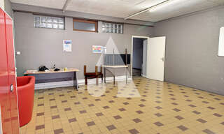 Commerce 4 Pièces 213 m² à louer à Douai (59500)