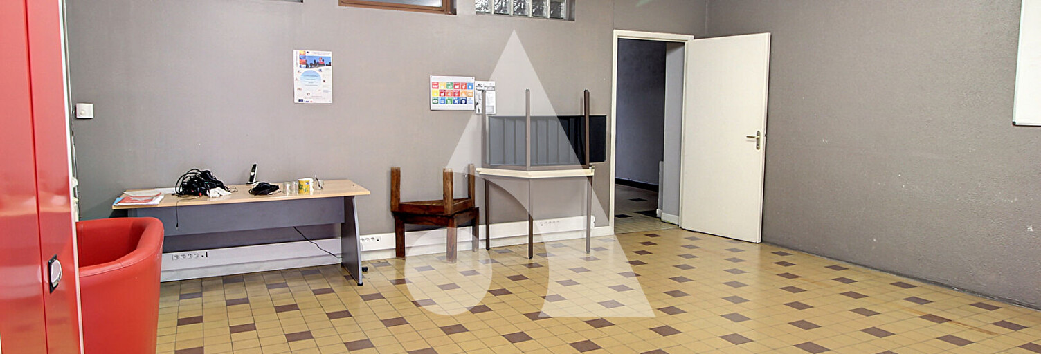 Commerce 4 Pièces 213 m² à louer à Douai (59500)