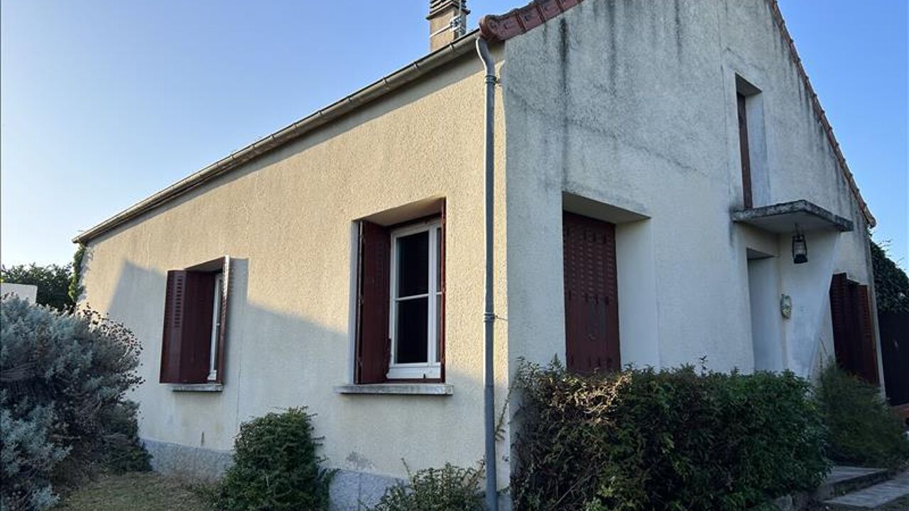 maison 4 pièces 76 m2 à vendre à Saint-Amand-Montrond (18200)