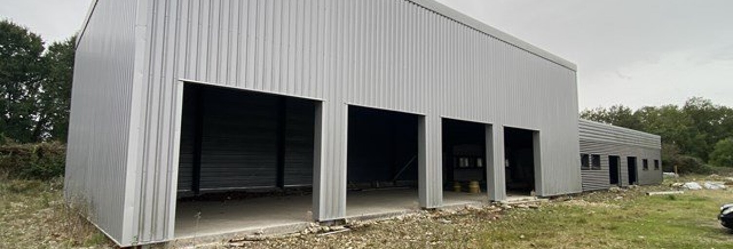 Garage  350 m² à vendre à Castelsarrasin (82100)