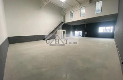 location local industriel 3 208 € CC /mois à proximité de Fouju (77390)