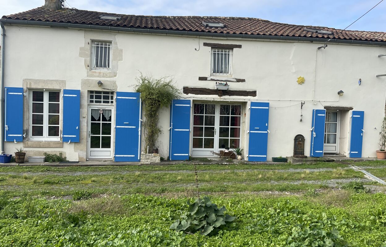 maison 7 pièces 137 m2 à vendre à Benon (17170)