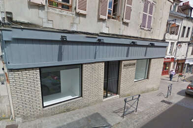 Commerce  151200 €