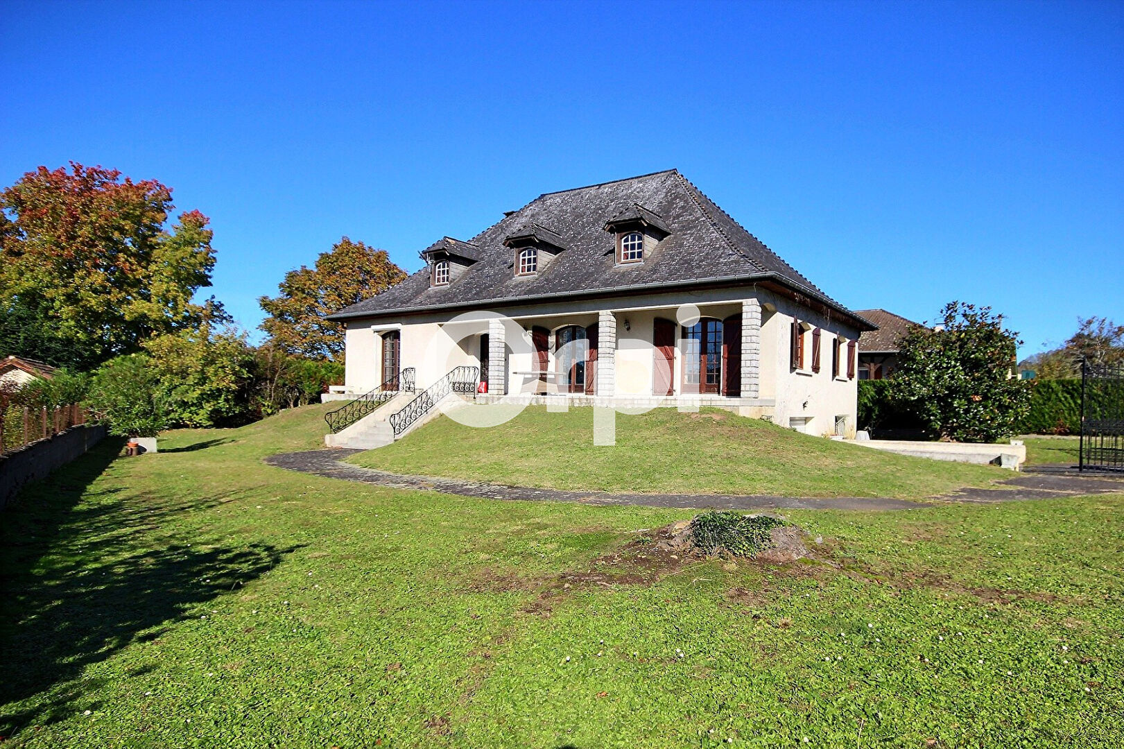 Villa / Maison  T4 à vendre Pontacq 64530