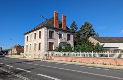 immeuble  pièces 300 m2 à vendre à Saint-Amand-Montrond (18200)