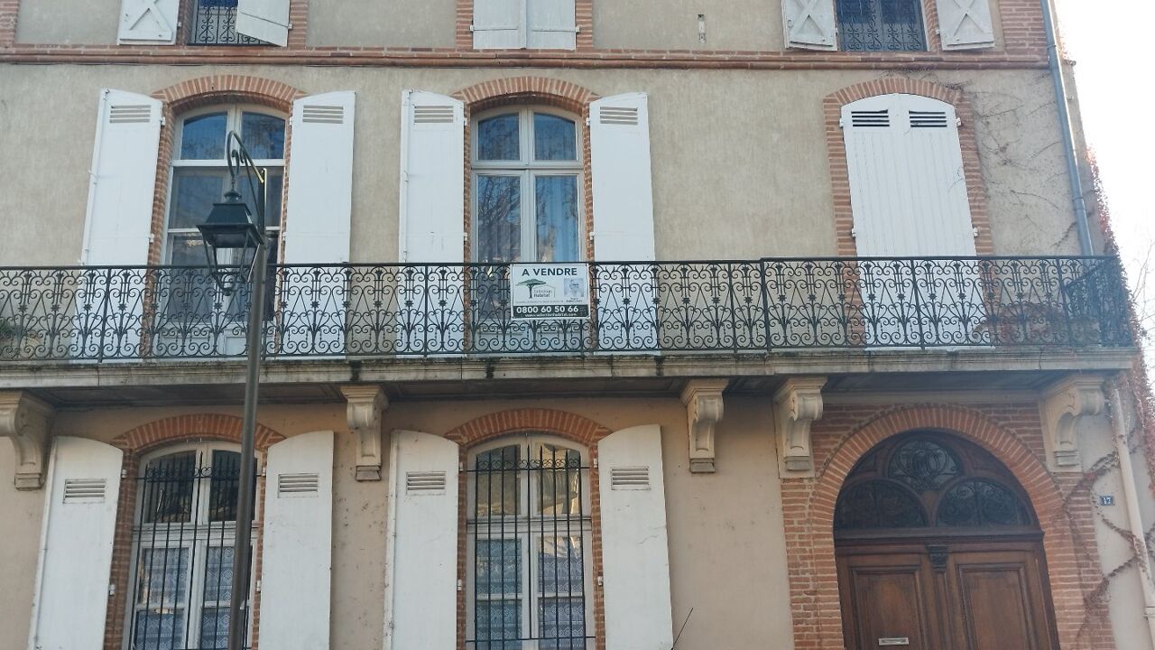 maison 12 pièces 385 m2 à vendre à Moissac (82200)