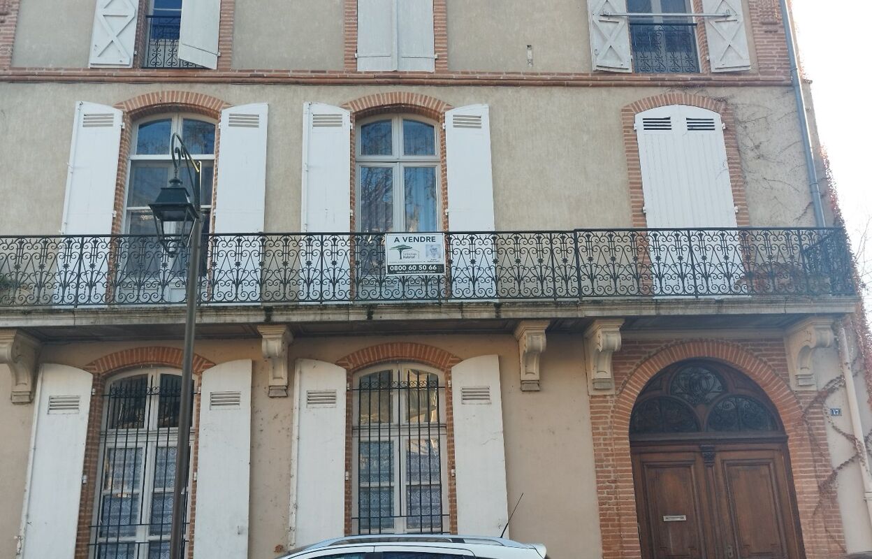 maison 12 pièces 385 m2 à vendre à Moissac (82200)