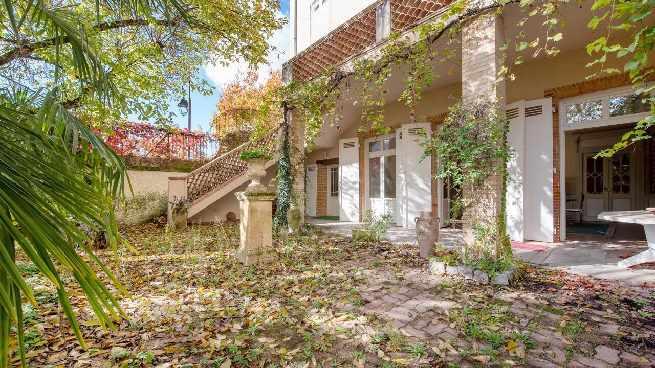 maison 12 pièces 385 m2 à vendre à Moissac (82200)