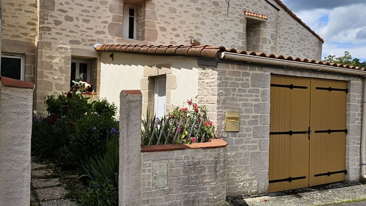 maison 6 pièces 160 m2 à vendre à La Roche-sur-Yon (85000)