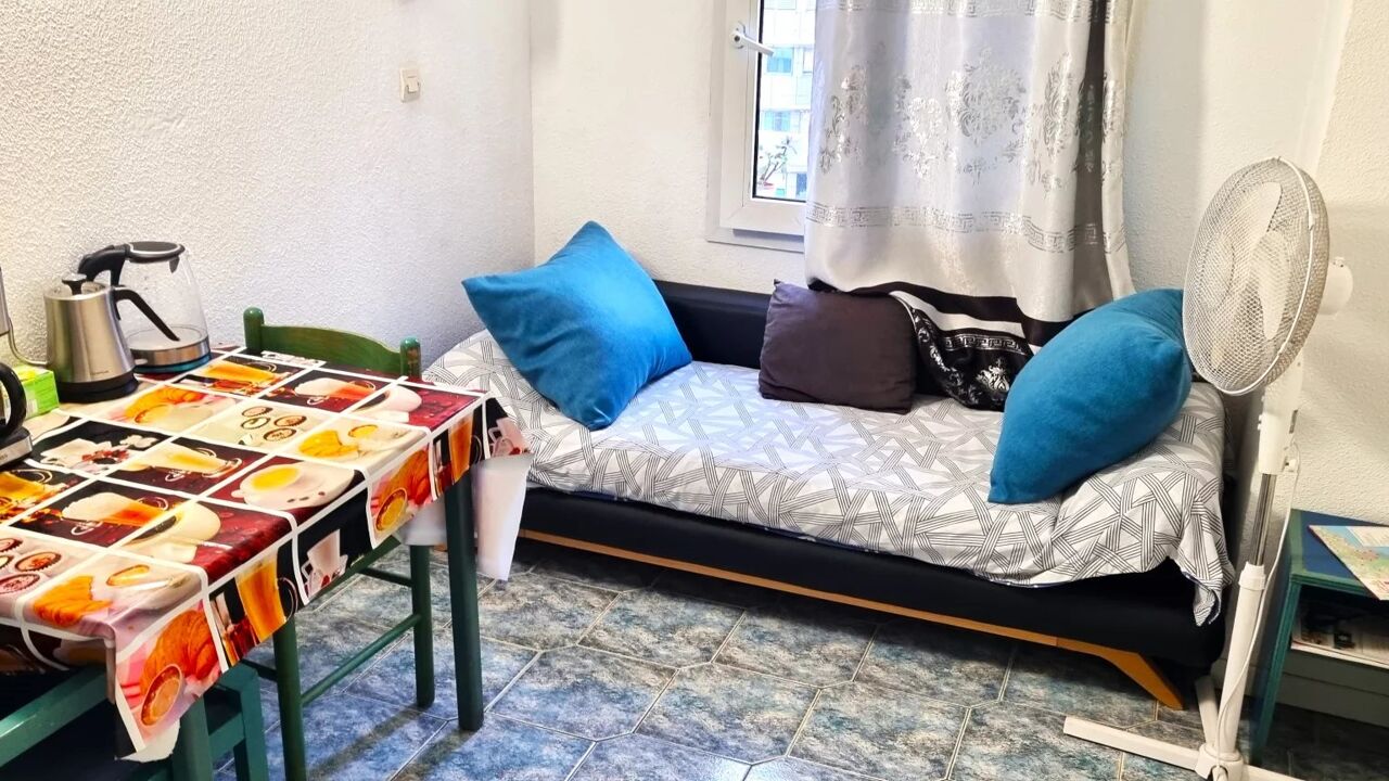 appartement 2 pièces 27 m2 à vendre à Nice (06000)