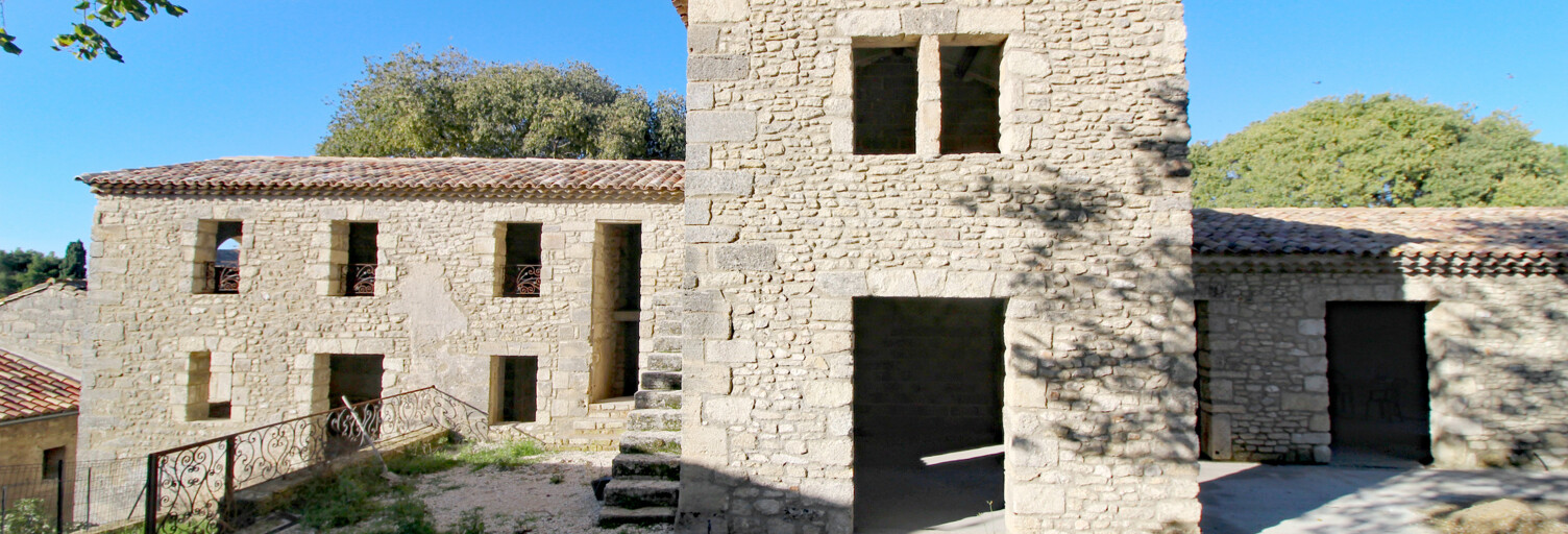 Maison 8 Pièces 222 m² à vendre à Sanilhac-Sagriès (30700)