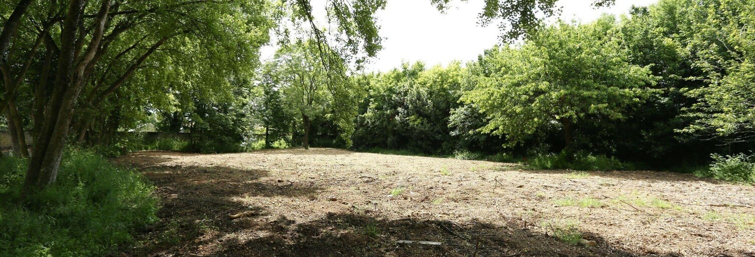 Terrain  689 m² à vendre à Bourgneuf (17220)