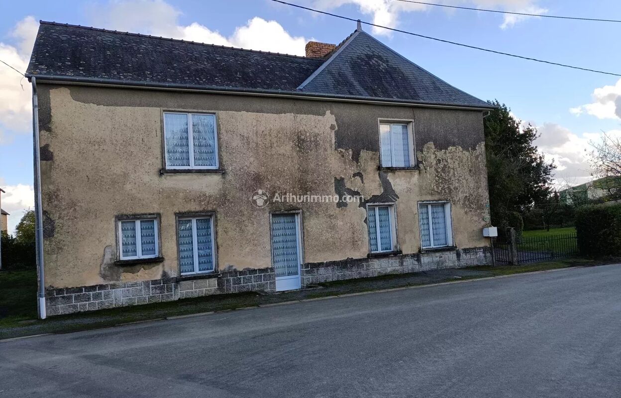 maison 6 pièces 111 m2 à vendre à Saint-Aubin-du-Désert (53700)