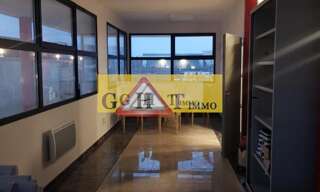 Local industriel  1050 m² à vendre à Bondoufle (91070)