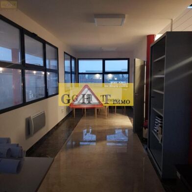 Local industriel  3400000 €