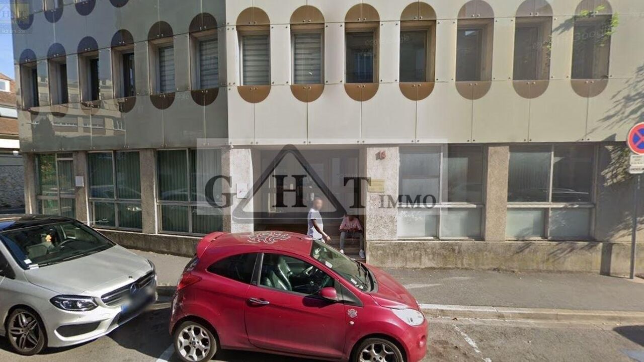 bureau  pièces 80 m2 à vendre à Melun (77000)