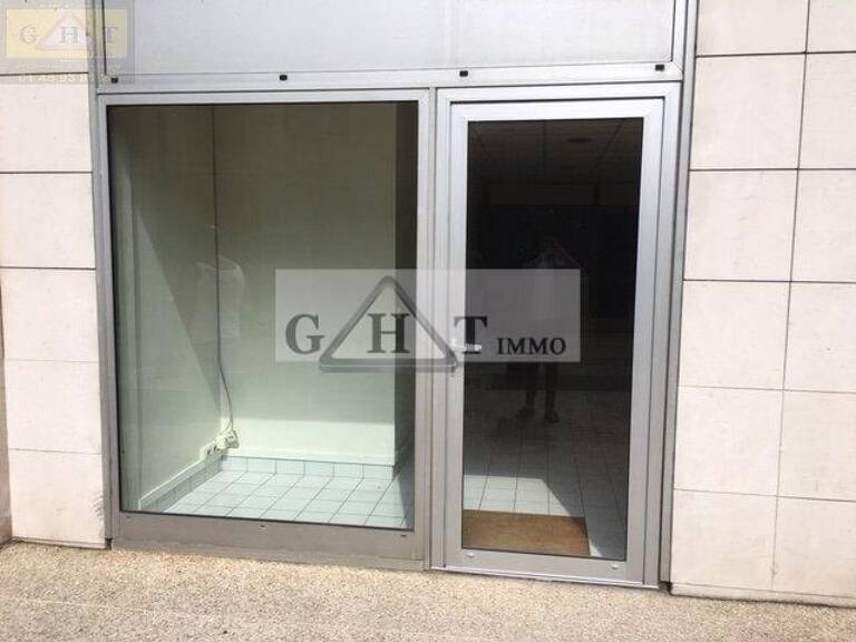 LOCAL/BUREAUX A VENDRE A SAINT MANDE 52M² — photo 1