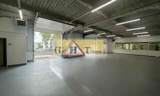 Local industriel  644 m² à louer à Les Ulis (91940)