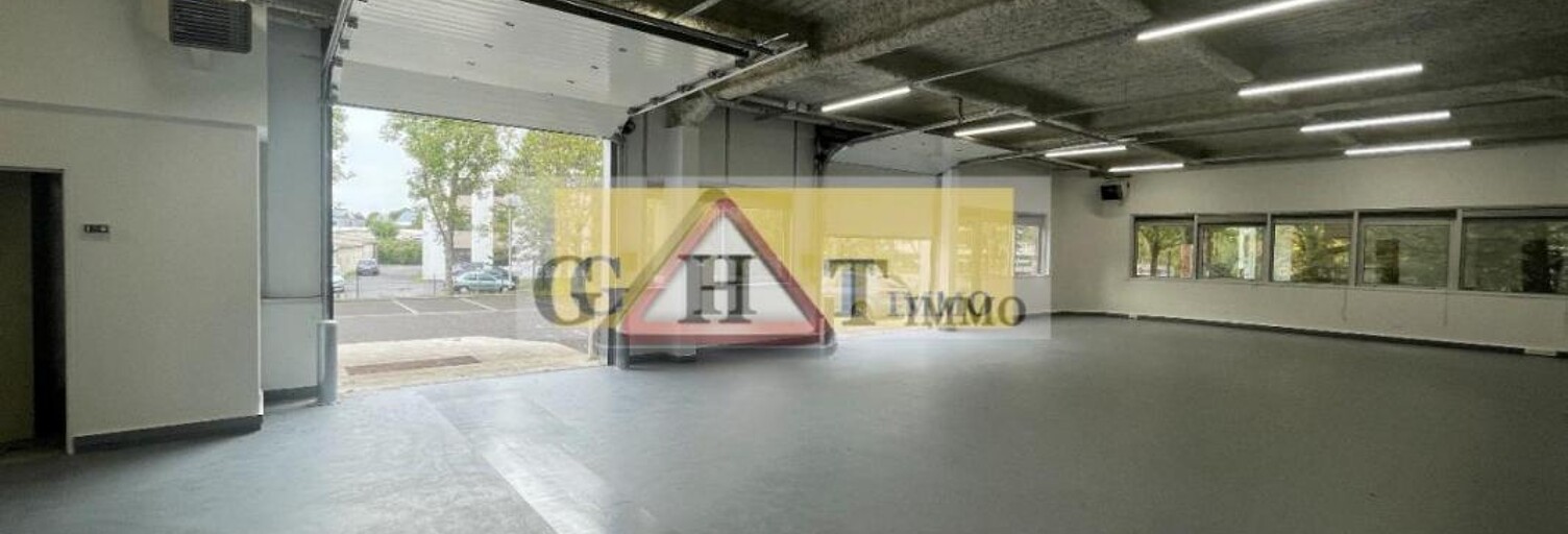 Local industriel  644 m² à louer à Les Ulis (91940)