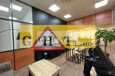 Local industriel  6585 €