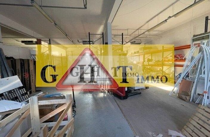 ENTREPOT+BUREAUX 545M2 A LOUER NEUILLY SUR MARNE — photo 2