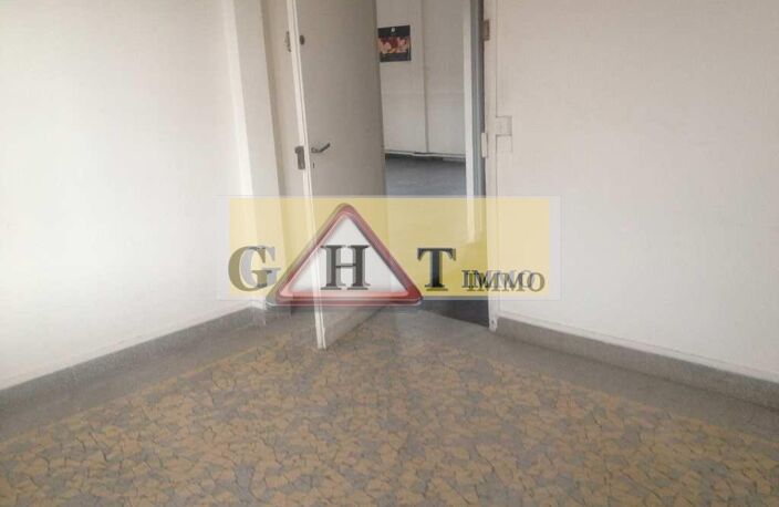 A LOUER BUREAUX 100 M² CHAMPIGNY SUR MARNE — photo 5
