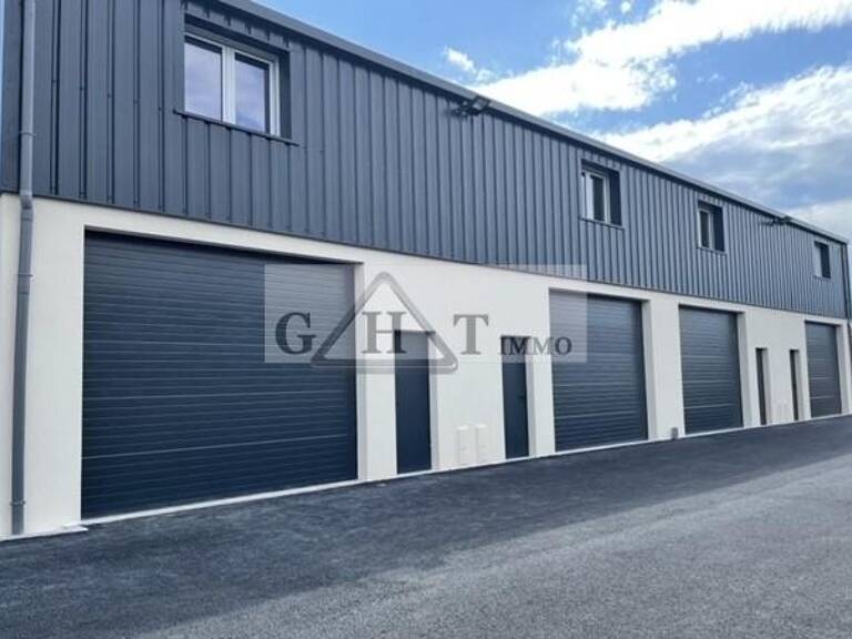 ENTREPOT 95 M² A LOUER OZOIR LA FERRIERE — photo 1