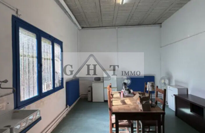 ENTREPOT 380M² A LOUER ROMAINVILLE — photo 4