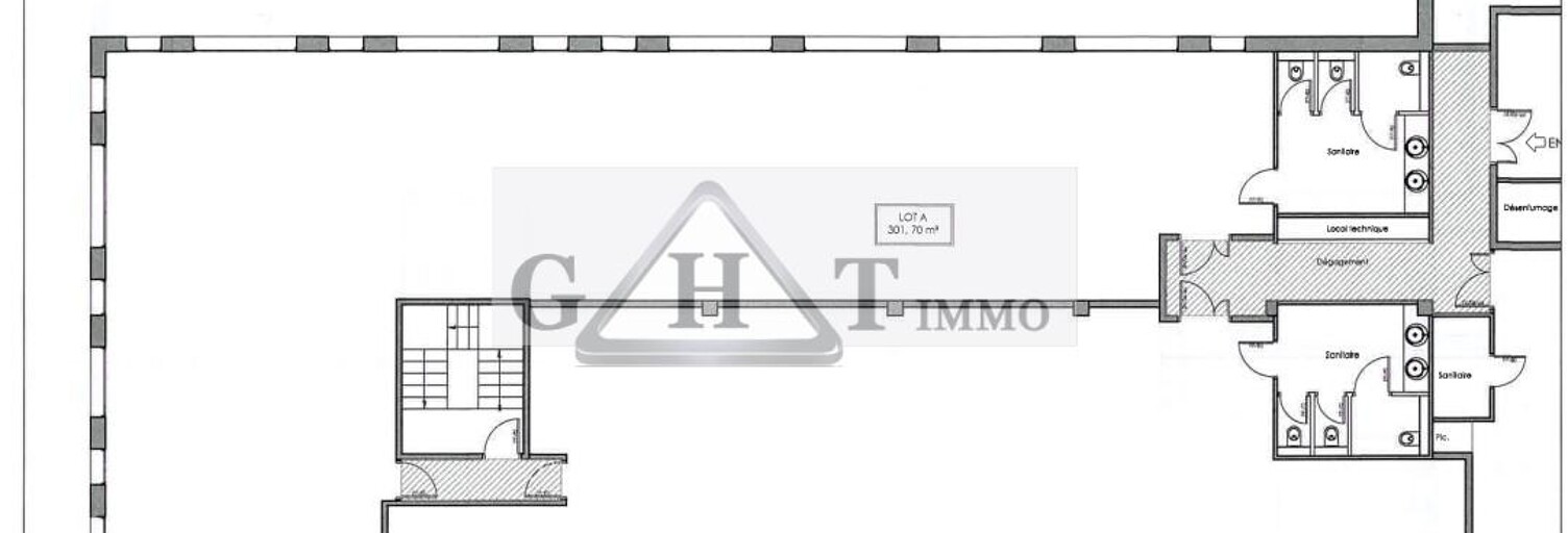 Bureau  682 m² à louer à Serris (77700)