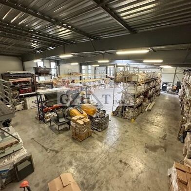 Local industriel 1224 m²