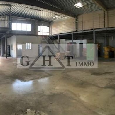 Local industriel 335 m²