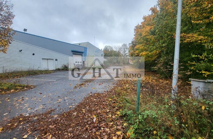 Local d'activité  972 M² sur une parcelle de 4968 m² — photo 2