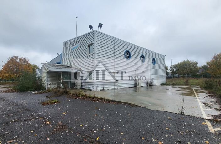 Local d'activité  972 M² sur une parcelle de 4968 m² — photo 3