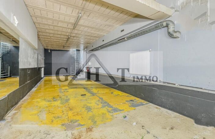 Local commercial de 741m² à vendre à TAVERNY — photo 5