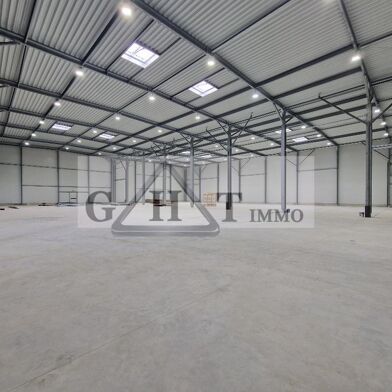 Local industriel 2000 m²