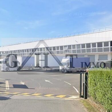 Local industriel  9689 €